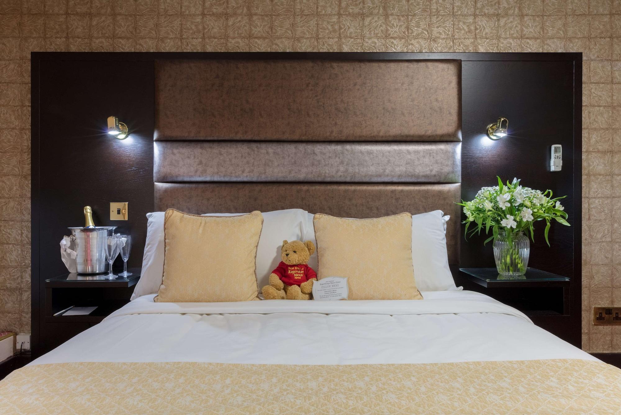 Rogerthorpe Manor Hotel Понтефракт Экстерьер фото