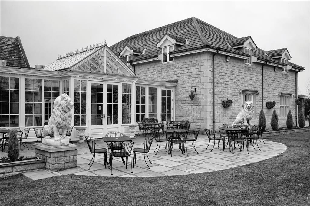 Rogerthorpe Manor Hotel Понтефракт Экстерьер фото
